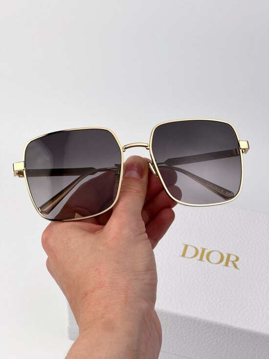 Dior DIORCANNAGE S1U Sunglasses – Gold Oversized Square Grey Gradient B0A1 main image 5